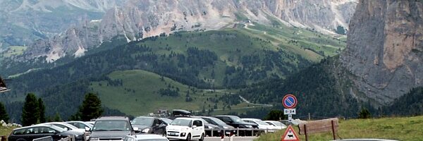 Tutela ambientale e contenimento del traffico motorizzato sui passidolomitici – Stato degli impegni assunti dalla Provincia autonoma di Trento e deirisultati delle indagini sul traffico veicolare
